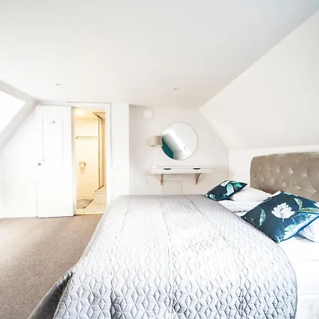 2 Level In Old Town *