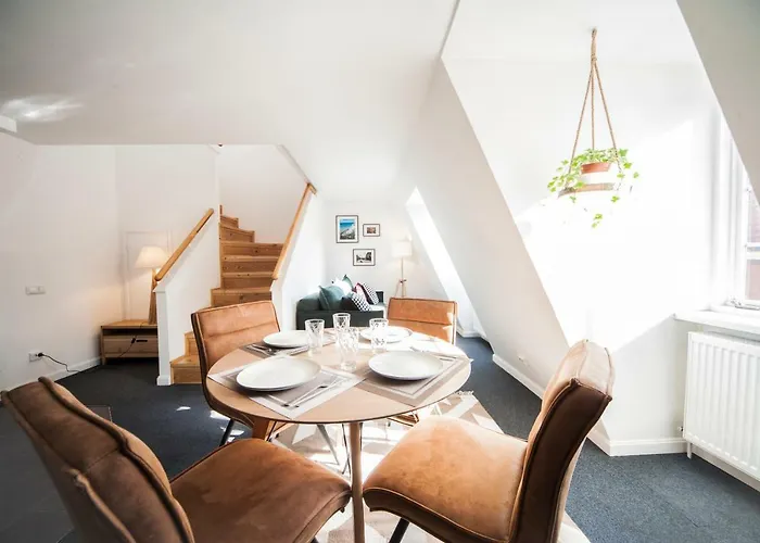 2 Level In Old Town *