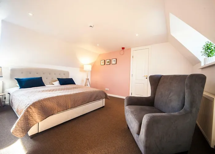 2 Level In Old Town *