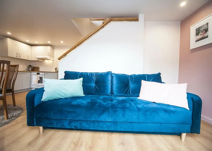 2 Level In Old Town Apartment *