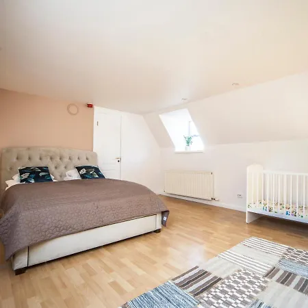 Apartment 2 Level In Old Town *