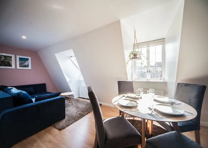 2 Level In Old Town Apartment