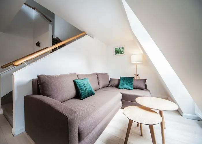 2 Level In Old Town Apartment